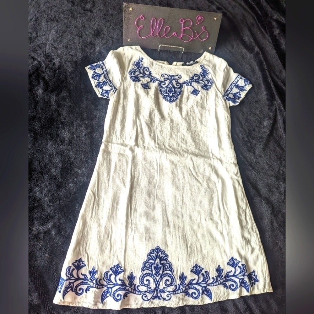 EUC LuLu's Blue/White Embroidery Linen Dress S
